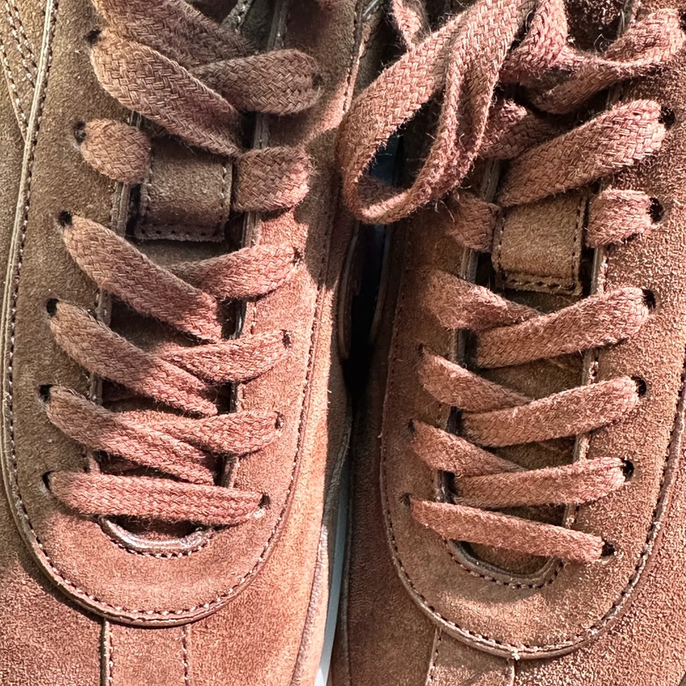 Gucci G75 sneakers Tan Suede Sneakers - Picture 3 of 8